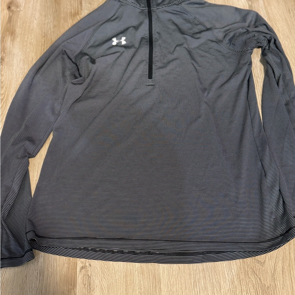 Under Armour Striped Gray Performance top